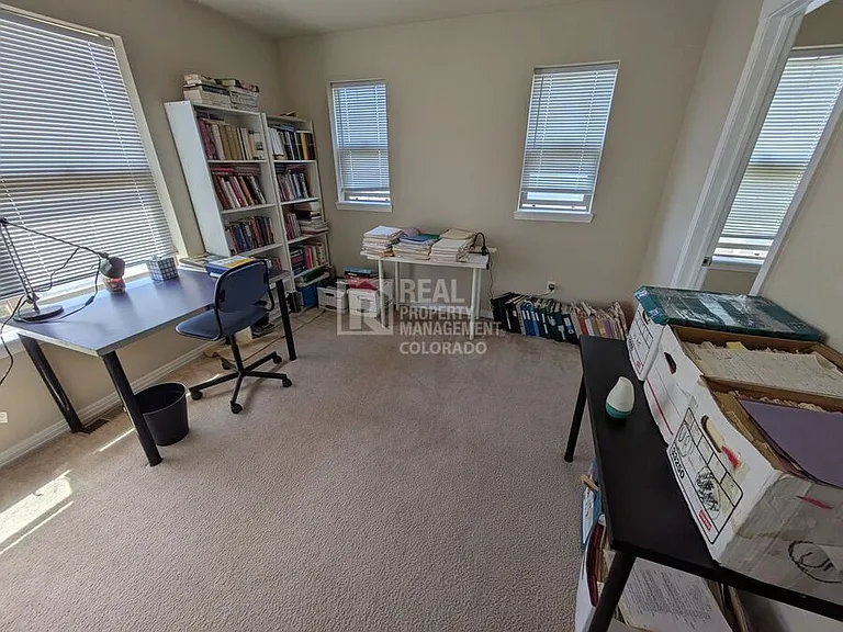 525 Homestead St — Photo 24