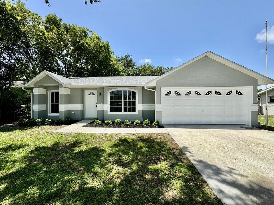 1st image of 246 NW Ferris Drive