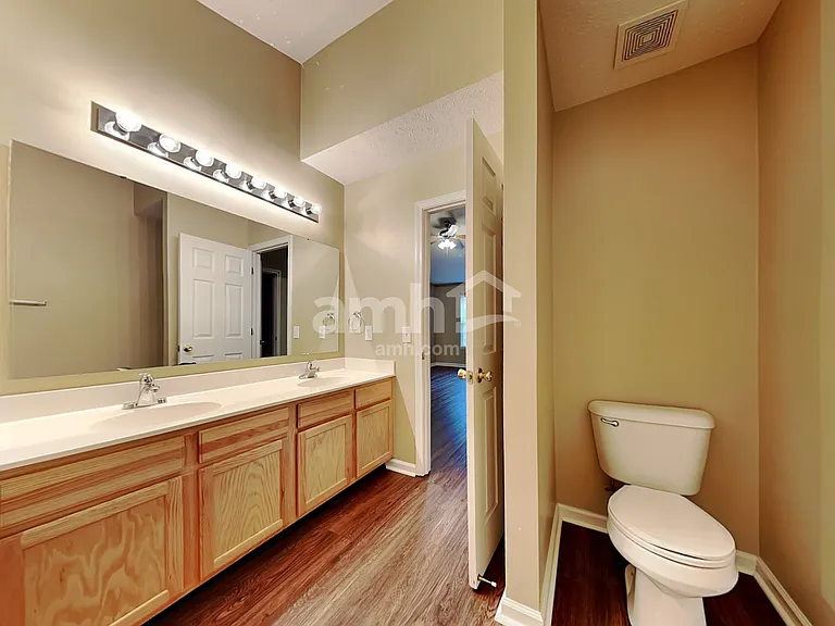 10942 Alamosa Dr — Photo 14