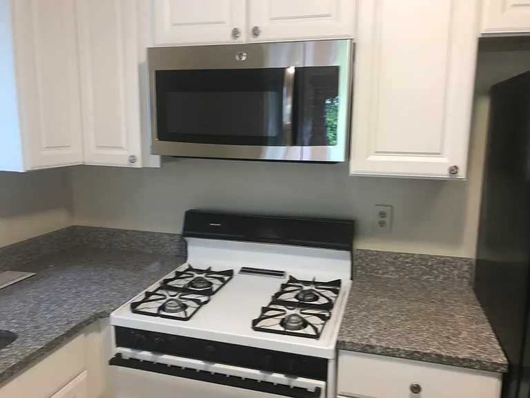 829 Brown St #2 — Photo 13