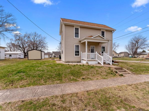 219 N Main St, Grandview, IA 52752