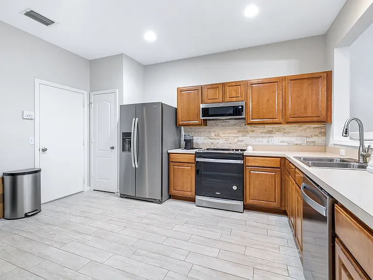 5005 Barnstead Dr — Photo 11