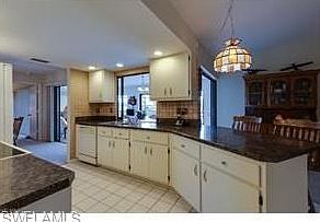 3rd image of 1322 SE 16th Ter