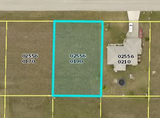 404 NW 8th Ter, Cape Coral, FL 33993