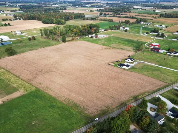 Carr Rd, Apple Creek, OH 44606