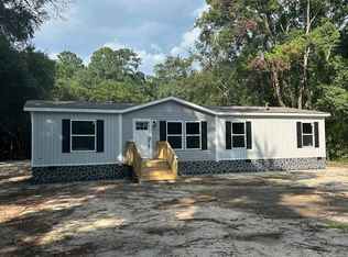 4 N Macon St, Ludowici, GA 31316