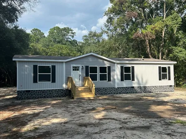 4 N Macon St, Ludowici, GA 31316