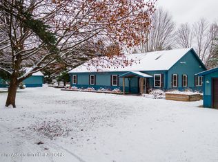 9585 N Parma Rd, Springport, MI 49284