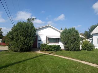 413 8th St NE, Jamestown, ND 58401