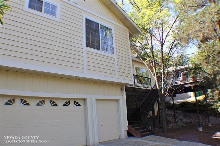 1st image of 18193 Fair Oaks Dr