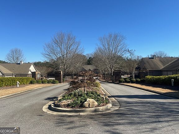 3rd image of 2845 Macland Rd SW