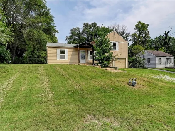441 S 71st St, Kansas City, KS 66111