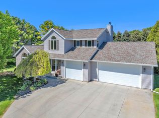 5118 Moenning Rd, Sheboygan, WI 53081