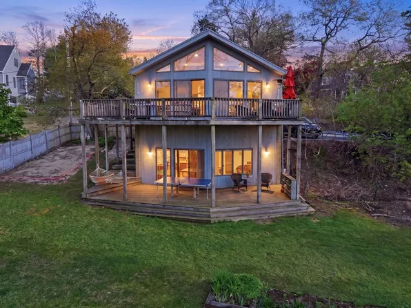 6 Upland Rd, Marshfield, MA 02050