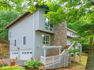 209 Bent Tree Rd, Asheville, NC 28804