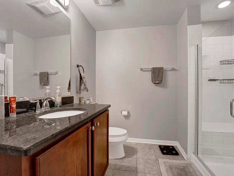 1228 Emerson #303 — Photo 14