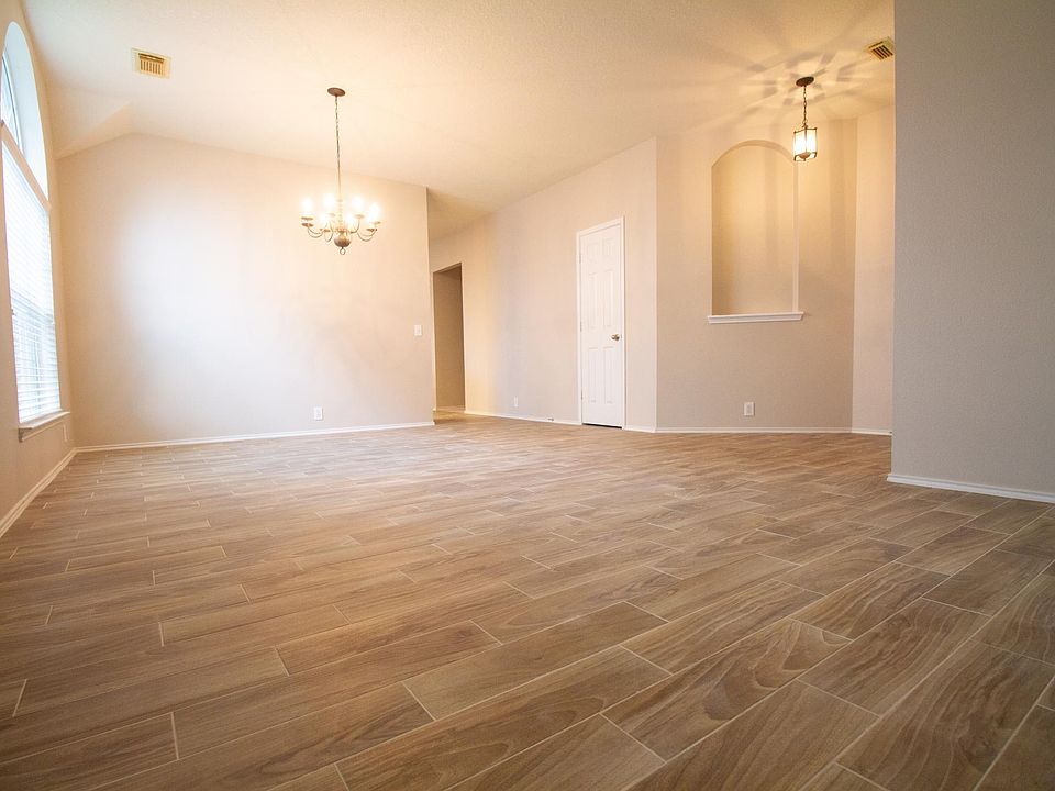 1st image of 18907 Atascocita Forest Dr