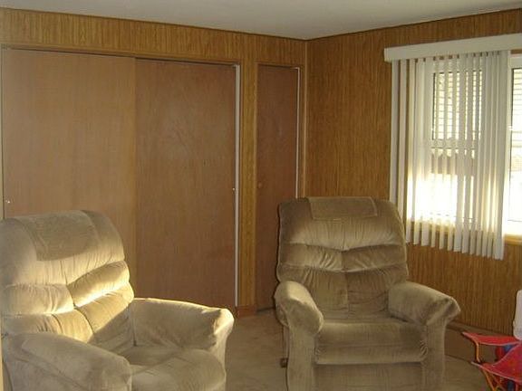 4th image of 7927 W Westwood Dr