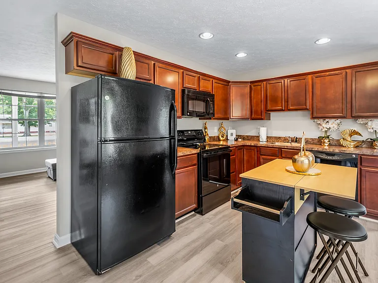 11102 Greenwell Pl — Photo 3