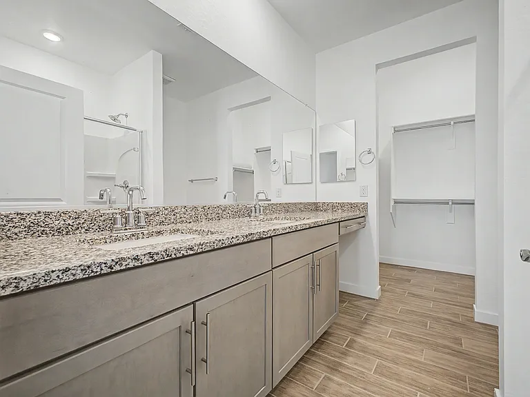 8232 E University Dr #104 — Photo 15