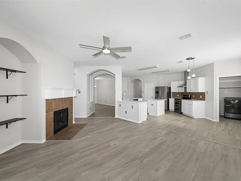 5712 Eureka Bnd — Photo 8