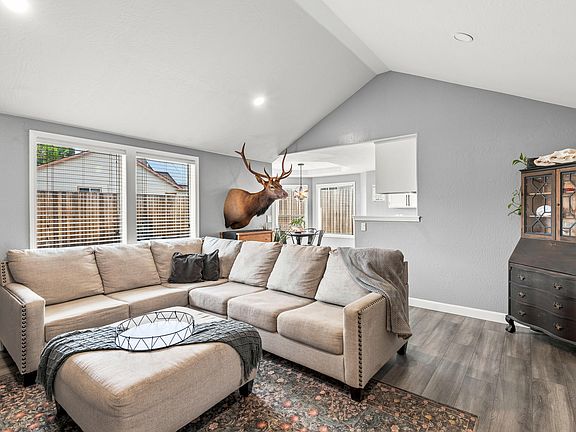 3rd image of 79 Osprey Dr