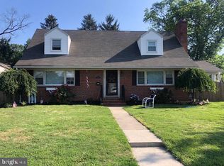 1057 Grove St, Florence, NJ 08518