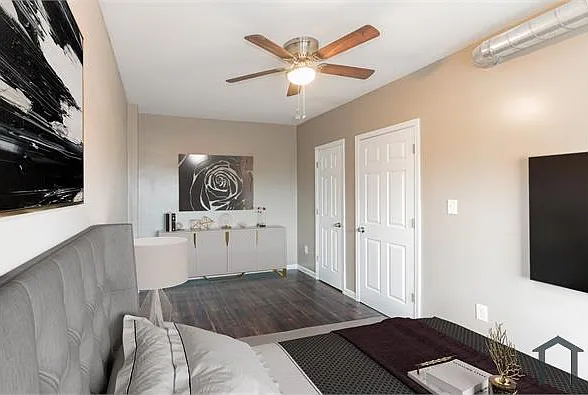 1 bed, 1100 sqft, $1,295 — Photo 2
