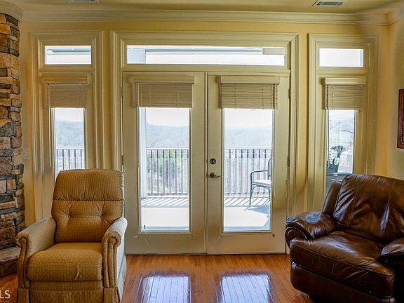5th image of 304 Banister Dr #201