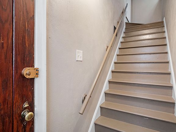 3rd image of 5030A Oleatha Ave #0