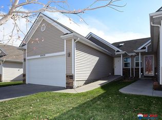 8905 Rifle Dr, Lincoln, NE 68507