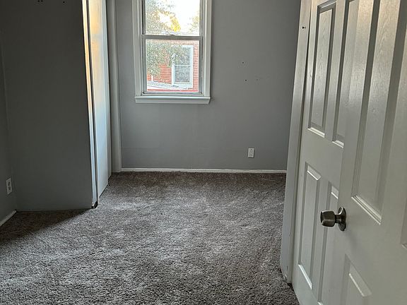 3rd image of 308 Clarendon St #1