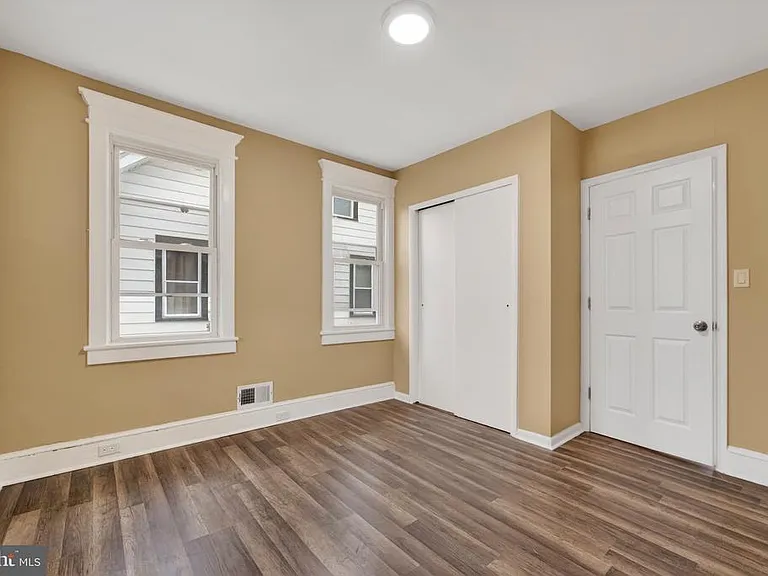 541 Engard Ave — Photo 11