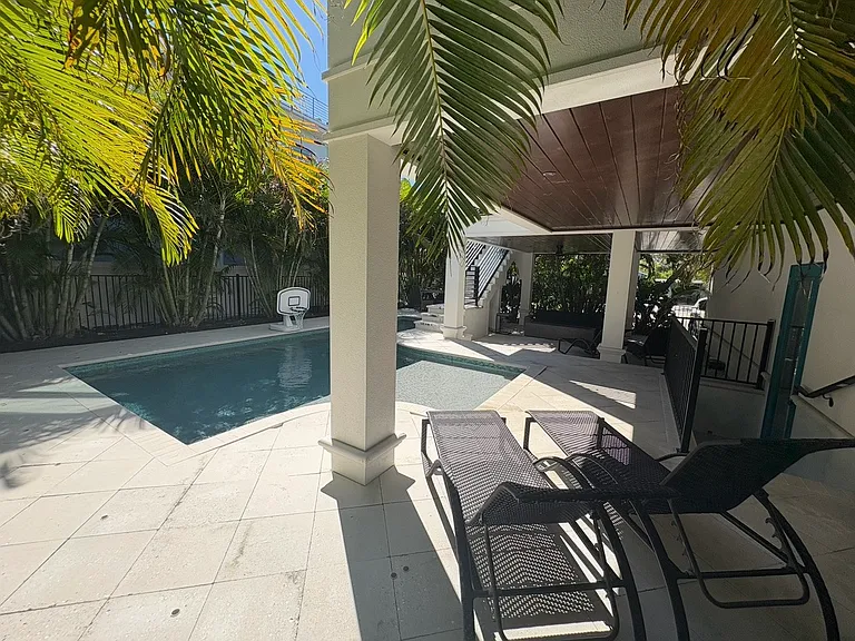6840 Longboat Dr S — Photo 17