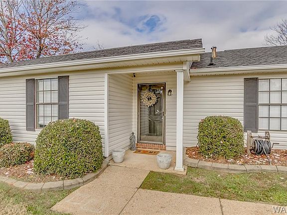 4th image of 854 Maplewood Dr