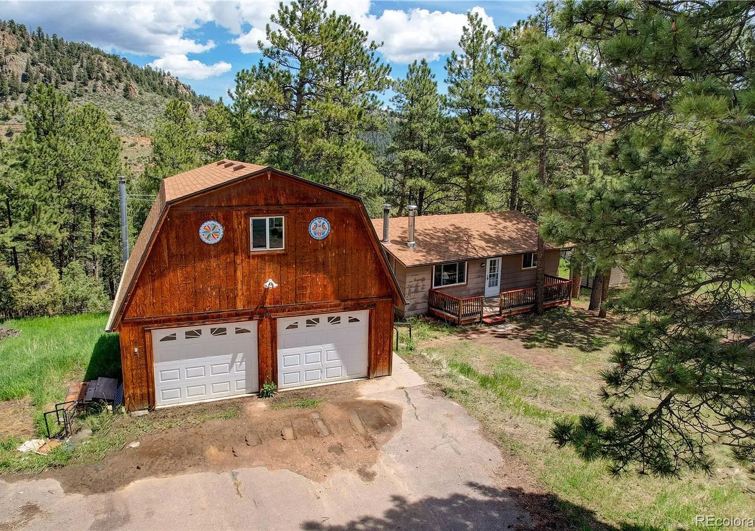 12 minutes from downtown Bailey on a large wooded, private lot — Photo 1