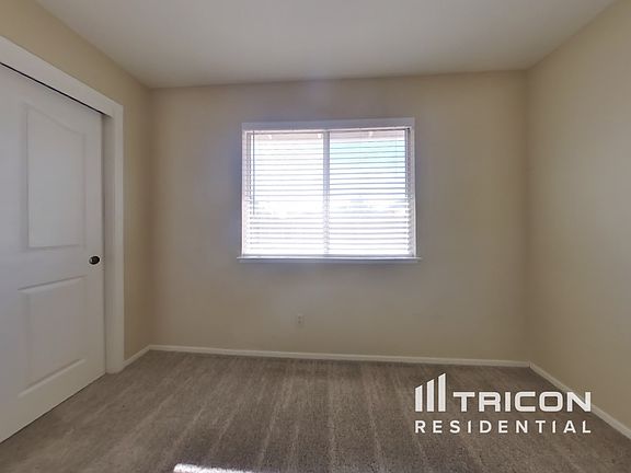 5th image of 1726 Valley Meadows Dr