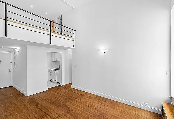 Rented by Mirador Real Estate | media 10