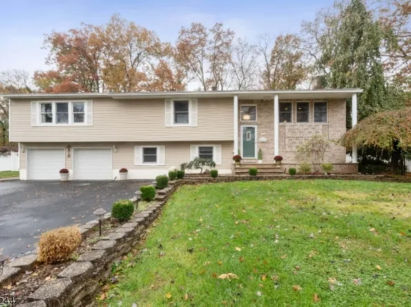 41 Cutter Dr, East Hanover Twp., NJ 07936