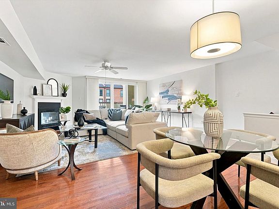 5th image of 220 N 22nd St APT B