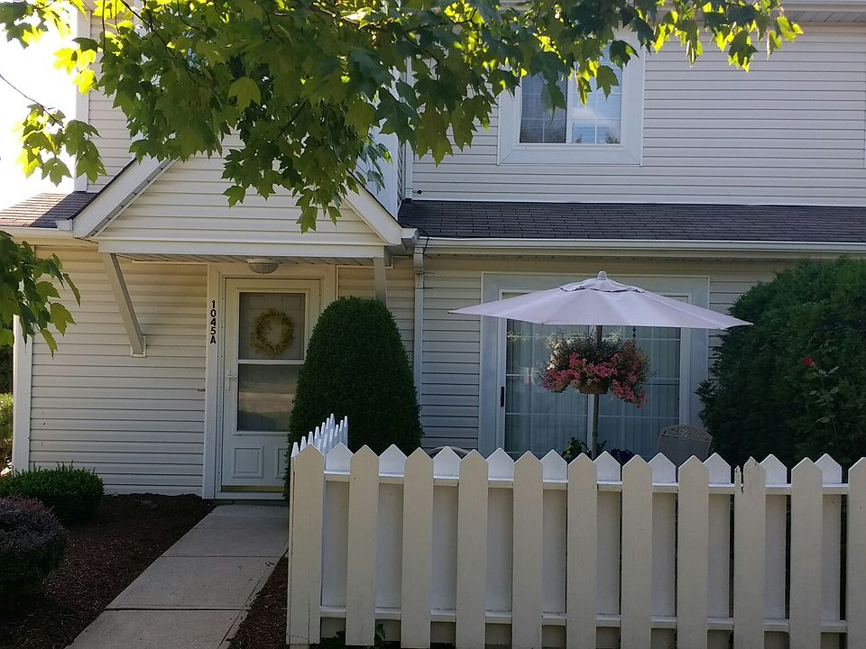 1st image of 1045 N Jefferson St #U