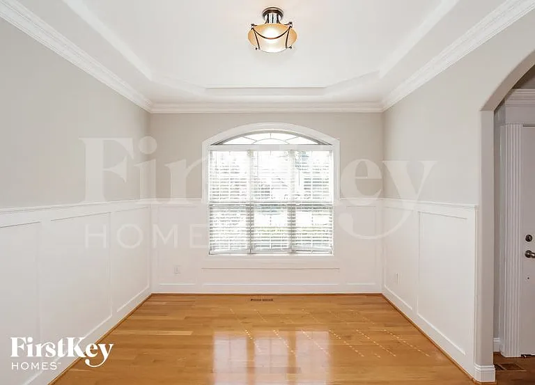 3087 Cameron Village Ct — Photo 12