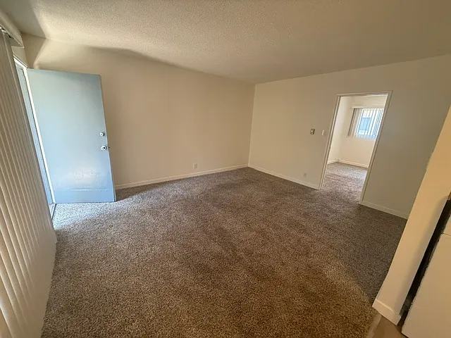 841 Grand Ave #6 — Photo 7