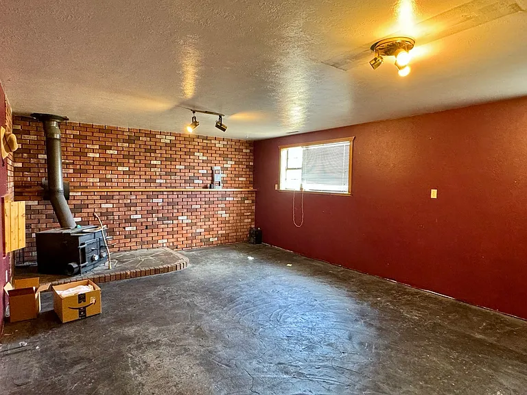 201 Hidden Valley Rd — Photo 17