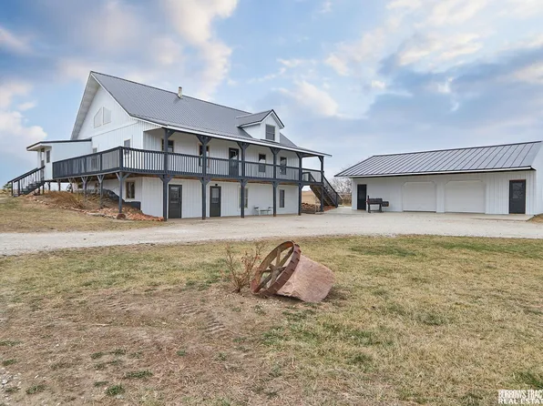 62352 710th Trl, Pawnee City, NE 68420