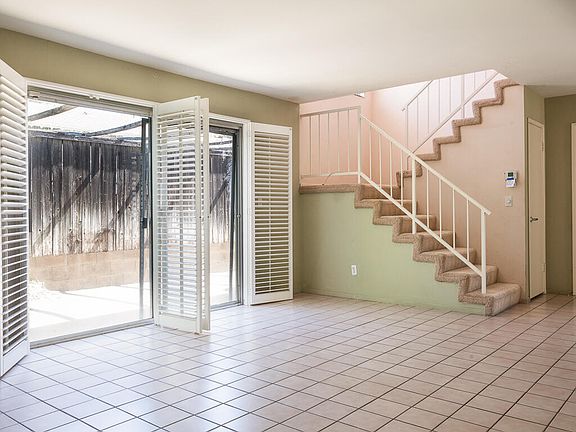 5th image of 17221 Roscoe Blvd Unit 14