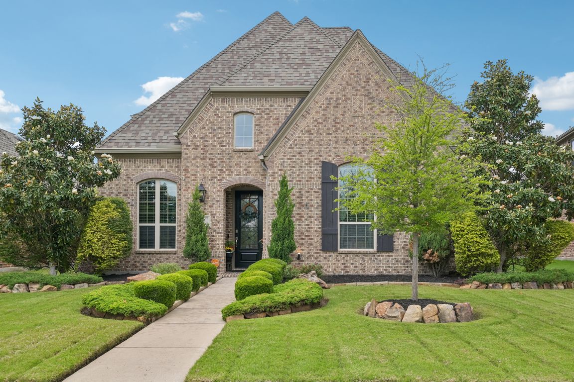Fieldcrest Rd-S2404-001.jpg