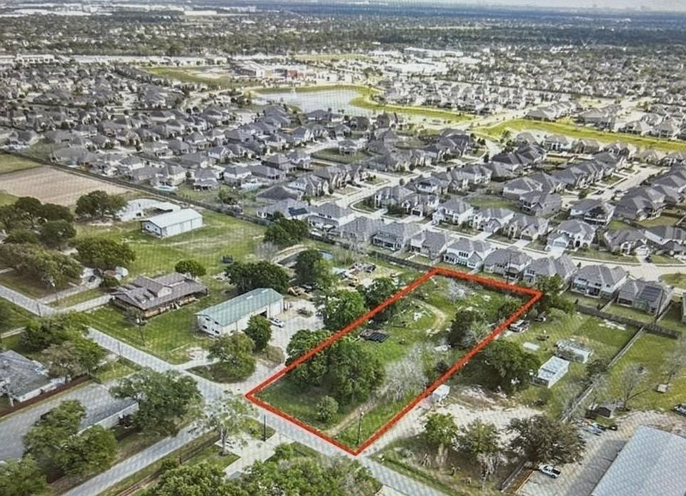 1st image of 17703 South Dr