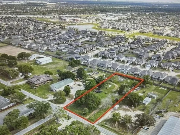 17703 South Dr, Cypress, TX 77433