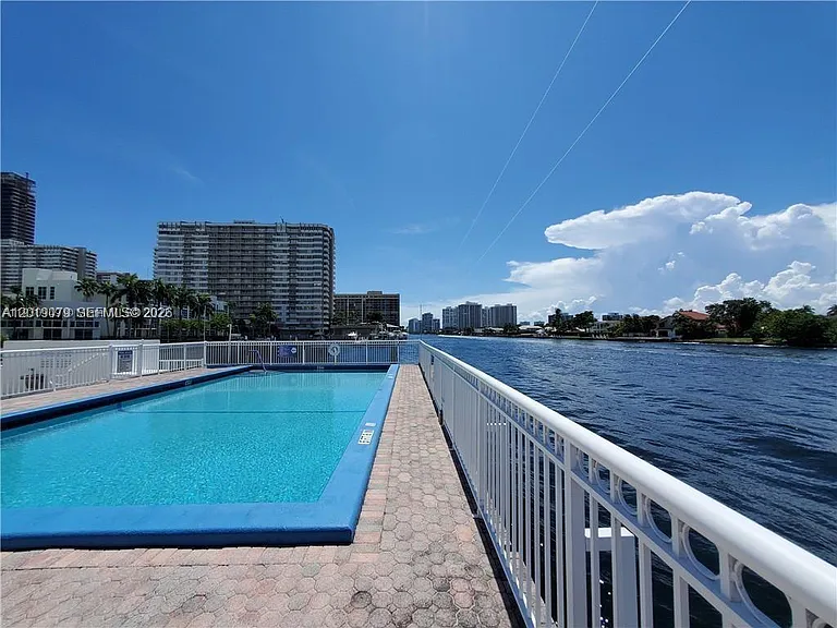 1913 S Ocean Dr #212 — Photo 8
